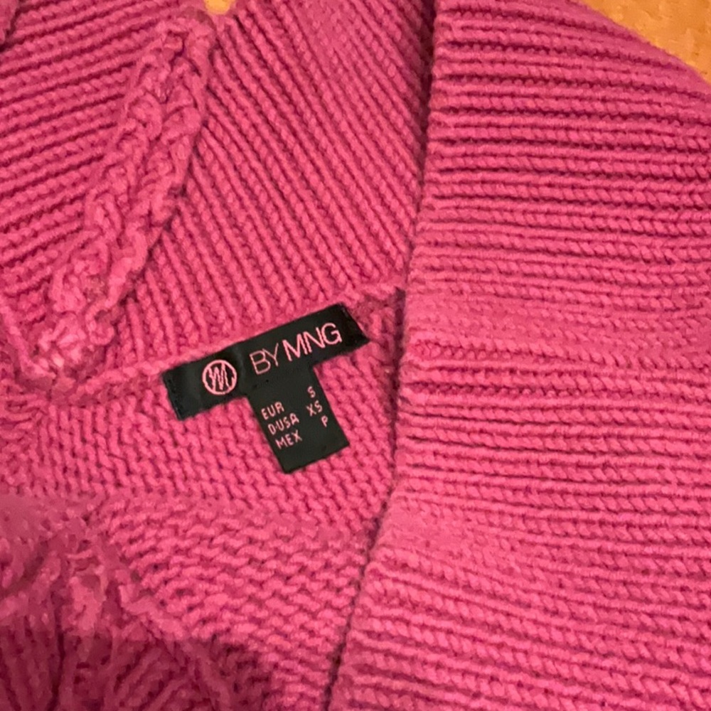 Sweater - Picture 2 of 2